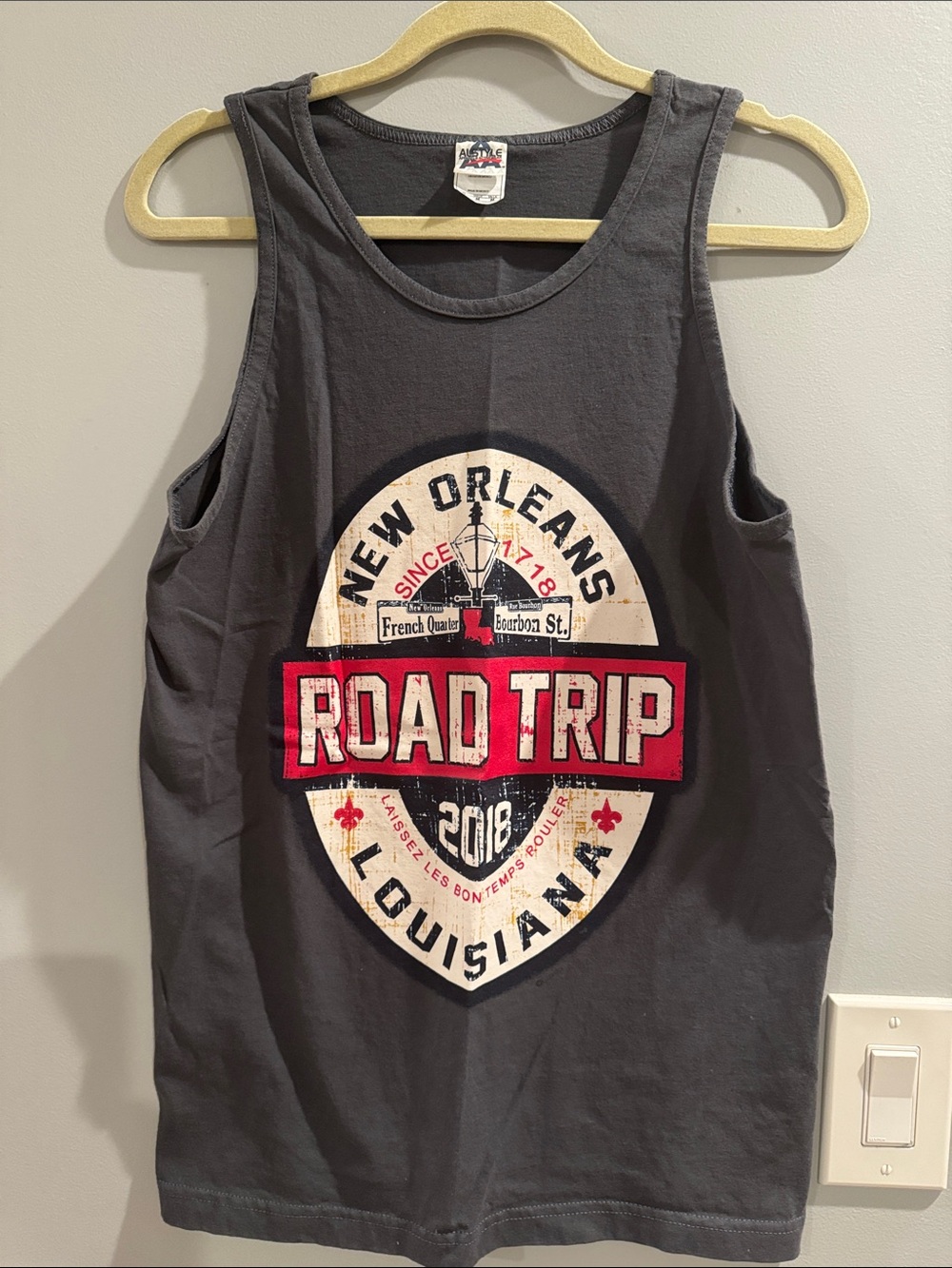 New Orleans 2018 Road Trip Graphic Tank Top Gray Size M